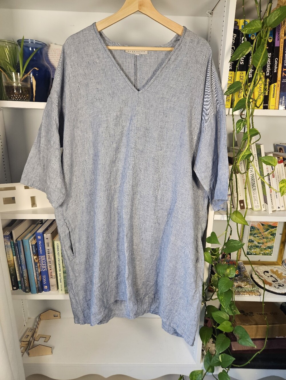 Bryn Walker Linen Dress V-Neck Sleeveless Midi Blue Size Medium